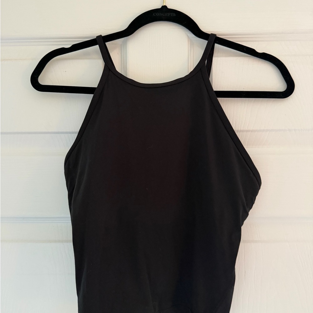 Lululemon black strappy tank top size 6